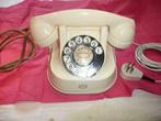 téléphone ancien RTT couleur ivoire datant de 1956 (n°5), Gebruikt, Ophalen of Verzenden, Bakeliet