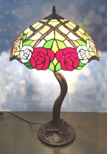 tiffanylamp beschikbaar voor biedingen