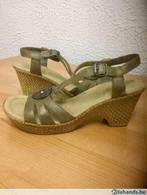 Heel mooi paar sandalen met hakje. Merk: Rieker. Maat: 38., Gedragen, Slippers