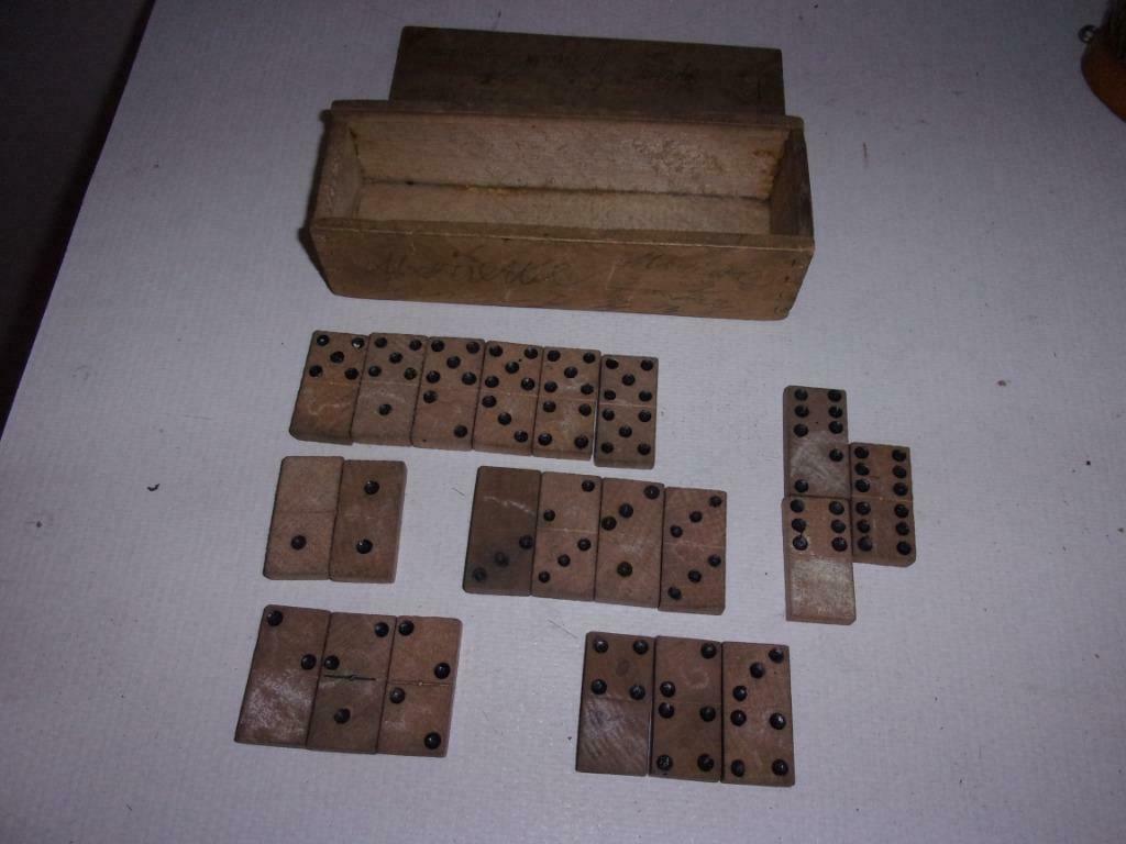 Ancien Jeu De Dominos En Os Et ébène - 19ème Siècle - Collection