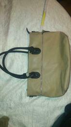 Sac bandoulière femme beige similicuir 45cm x 25 cm, Bijoux, Sacs & Beauté, Sacs | Sacs Femme, Enlèvement ou Envoi, Utilisé, Beige