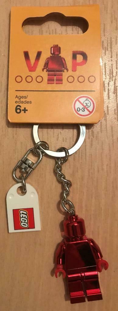 LEGO 5005205 D2C VIP Red Monochrome Keyring, Ophalen of Verzenden, Nieuw, Complete set, Lego