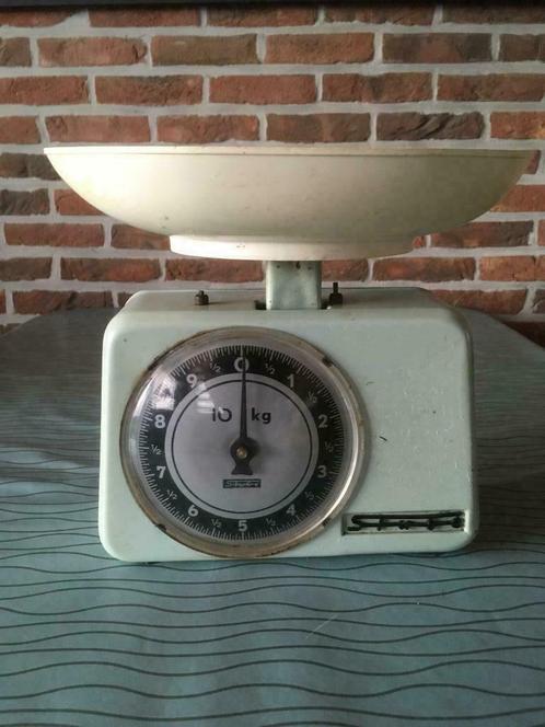 Stubé retro keukenweegschaal, Antiek en Kunst, Curiosa en Brocante, Ophalen of Verzenden