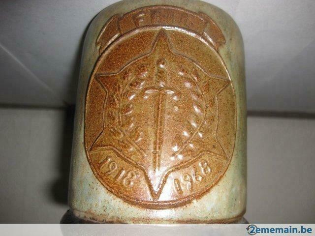 14-18 Chope commémorative F.N.I. en grès Dubois, Antiek en Kunst, Kunst | Beelden en Houtsnijwerken