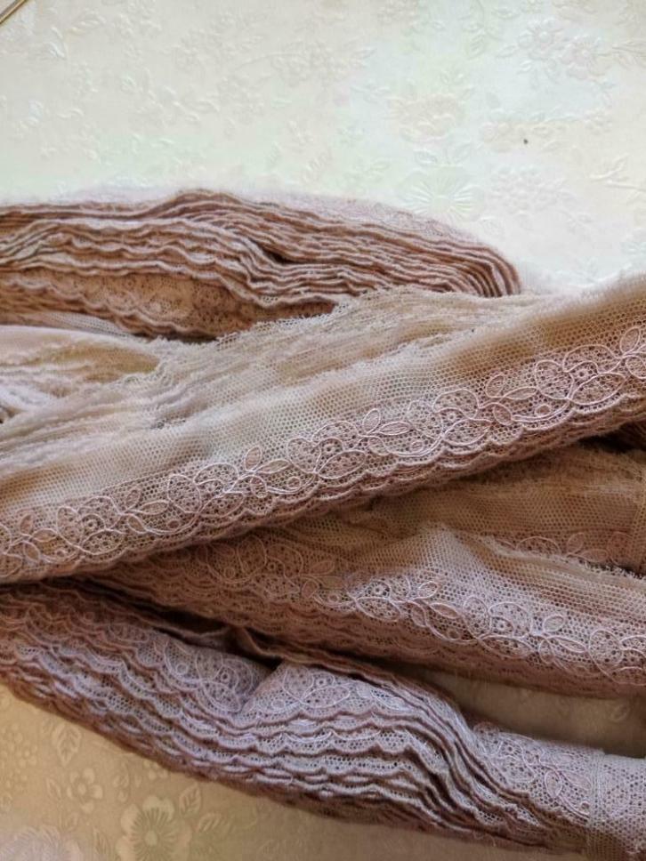 antieke tule kant 7 meter, Antiek en Kunst, Curiosa en Brocante, Verzenden