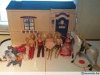 Maison avec Barbie, cheval et vêtements, Utilisé, Enlèvement ou Envoi, Barbie