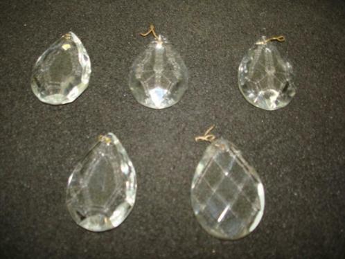 Grosses perles de verre taillées à l'ancienne pour lustres c, Antiquités & Art, Antiquités | Verre & Cristal, Enlèvement ou Envoi