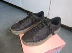 Zwarte schoenen met bruine zool maat 39, Comme neuf, Sneakers et Baskets, ANDERE, Noir