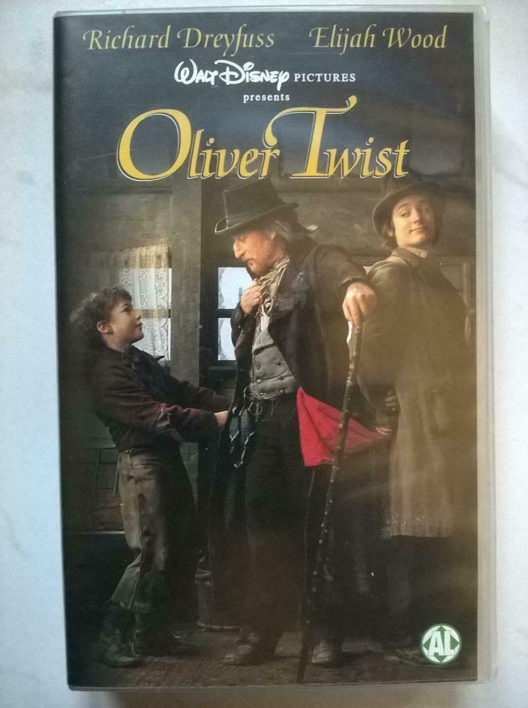 VHS 'Oliver Twist' (Walt Disney), Ophalen of Verzenden