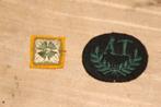 GB WW2 set van 2 badges "Royal Irish Regiments", Verzamelen, Militaria | Tweede Wereldoorlog, Verzenden, Landmacht, Embleem of Badge