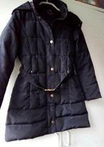 Manteau avec capuche taille 36-38, Zara, Taille 36 (S), Noir, Porté