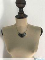 Halsketting Victoria, Neuf, Enlèvement ou Envoi, Avec pendentif, Autres matériaux