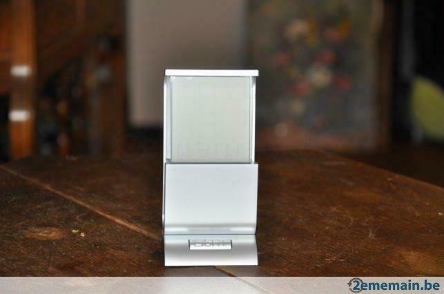 reveil desing neuf multi lumineux, Maison & Meubles, Accessoires pour la Maison | Horloges, Neuf, Enlèvement ou Envoi