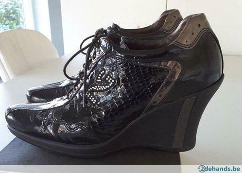 Zwarte plateausneakers dames Nero Giardini ruime 38, Kleding | Dames, Schoenen, Gedragen, Sneakers, Zwart, Ophalen of Verzenden