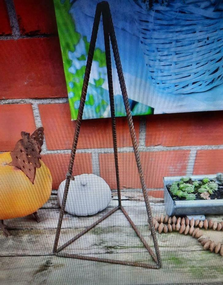 SMEEDIJZEREN STAANDER, Tuin en Terras, Bloempotten, Ophalen of Verzenden