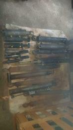 18x HYDRAULIEKCILINDERS, 2X STUURVENTIEL DRIE DUBBELWERKEND, HYDRAULIESCHE CILINDERS, STUURVENTIELEN, Ophalen