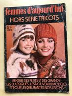 vintage hors série femmes d'aujourd'hui années 70, Hobby & Loisirs créatifs, Tricot, Utilisé, Enlèvement ou Envoi, Patron ou Livre