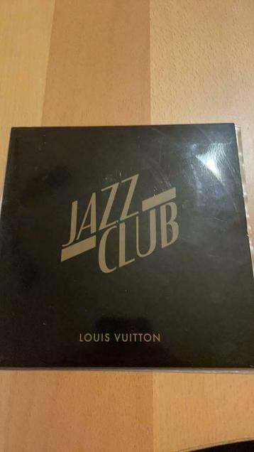 Louis Vuitton single