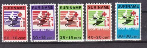 Suriname 1979 Timbres Enfants - Croix Rouge - Oiseau **, Timbres & Monnaies, Timbres | Surinam, Non oblitéré, Envoi