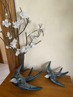 Très jolie ancienne hirondelles porte bonheur parfait état, Collections, Porcelaine, Cristal & Couverts, Comme neuf