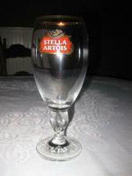 glas stella Artois op voet, Comme neuf, Enlèvement, Verre à bière