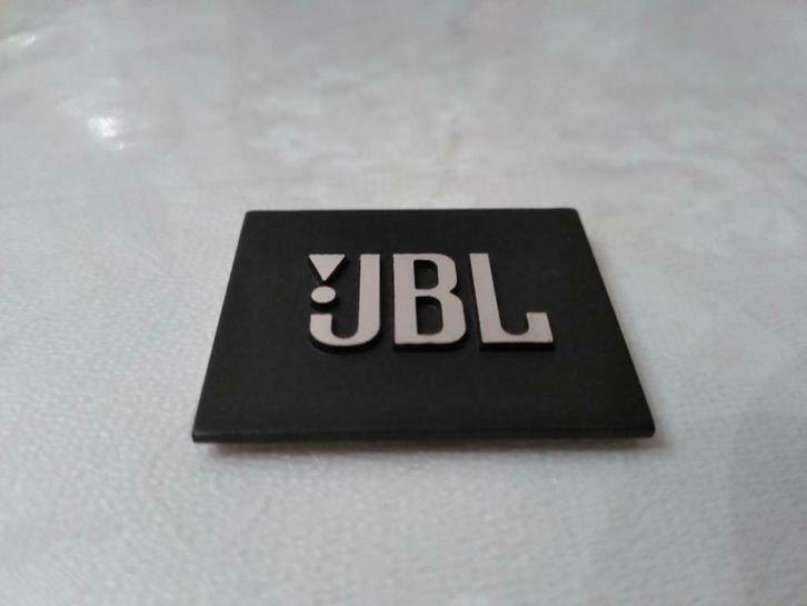JBL echt logo 2 cm x 3 cm uit XTi serie, Audio, Tv en Foto, Luidsprekerboxen, Nieuw, Overige typen, JBL, Ophalen of Verzenden