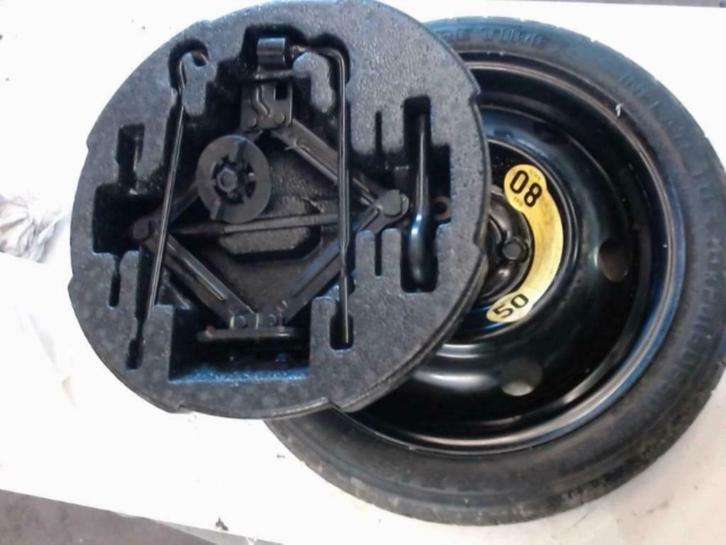 reservewiel hyundai i10 15 inch, Auto-onderdelen, Transmissie en Toebehoren, Hyundai, Ophalen of Verzenden