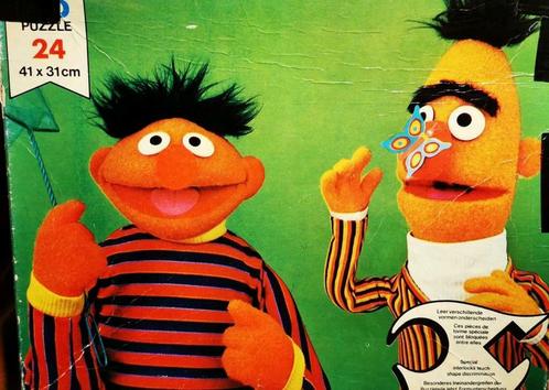 Bert en Ernie puzzel 24 stuks compleet, Kinderen en Baby's, Speelgoed | Kinderpuzzels, Zo goed als nieuw, 10 tot 50 stukjes, Ophalen of Verzenden