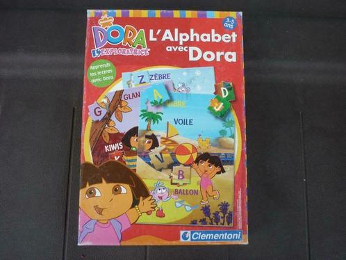 Jeu enfant - L'Alphabet avec Dora - Clementoni, Hobby & Loisirs créatifs, Jeux de société | Autre, Utilisé, 1 ou 2 joueurs, Trois ou quatre joueurs