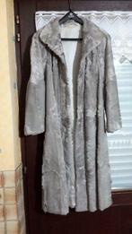 Manteau long agneau Dame taille 36/38, Vêtements | Femmes, Porté, Enlèvement ou Envoi