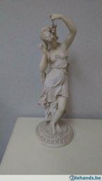 beeld  dame, Antiek en Kunst, Kunst | Beelden en Houtsnijwerken