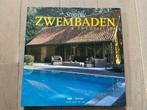 Boek ‘ Stijlvolle zwembaden & zwemvijvers’ door Bert De Pau, Ophalen of Verzenden, Zo goed als nieuw, Tuinontwerpen
