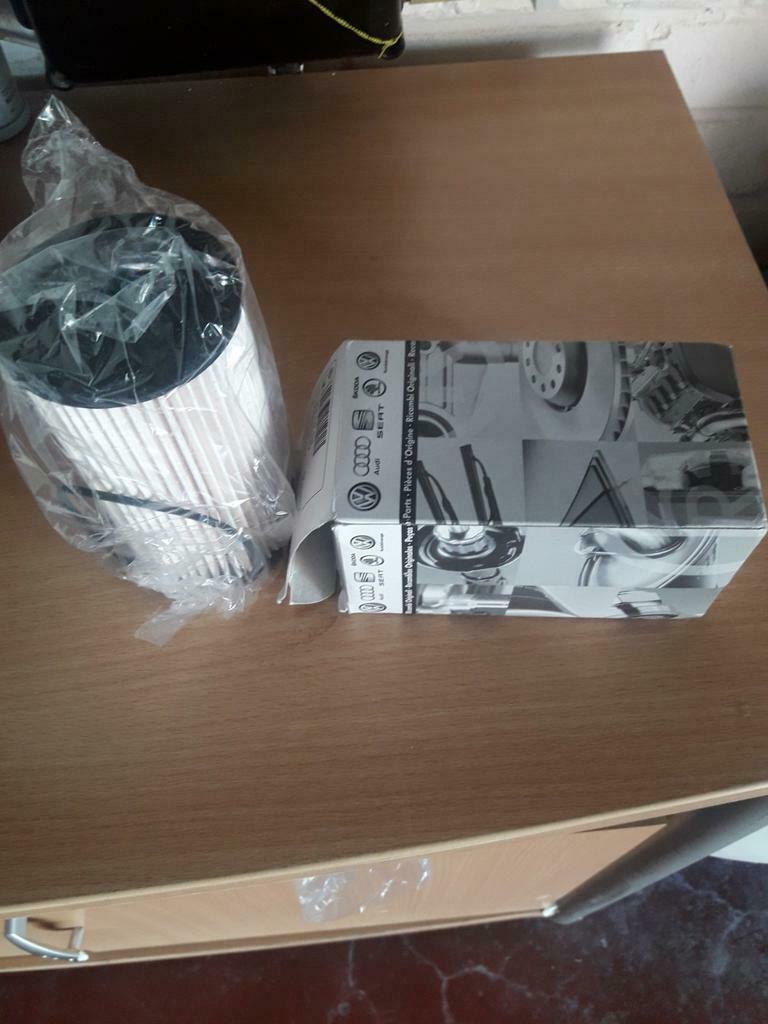 filtre de huiles original Audi wv Seat  Skoda  3CO127 434, Ophalen of Verzenden, Zo goed als nieuw