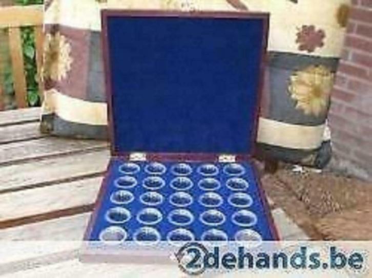 luxe houten kistje voor 25 munten met capsulles, Postzegels en Munten, Munten en Bankbiljetten | Toebehoren, Ophalen of Verzenden