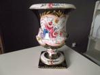 Antieke vaas met gouden randje, zwart met  bloemen, Ophalen of Verzenden
