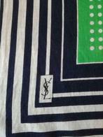 Carré Yves St Laurent vintage, Vintage, Enlèvement ou Envoi, Porté