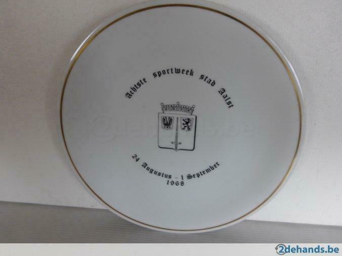 oud bord " sportweek  AALST 1968 ", Antiek en Kunst, Antiek | Keramiek en Aardewerk, Ophalen of Verzenden
