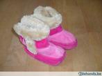 Leuke warme sloefjes - maat 20/22 - volledig gevoerd binnen, Kinderen en Baby's, Babykleding | Schoentjes en Sokjes, Slofjes, Meisje