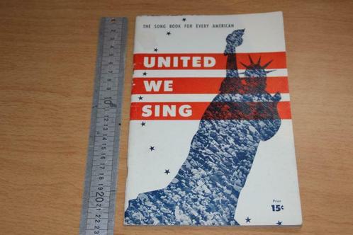 US WW2 Book of Songs "United we Sing" gedateerd 1942, Verzamelen, Militaria | Tweede Wereldoorlog, Landmacht, Boek of Tijdschrift