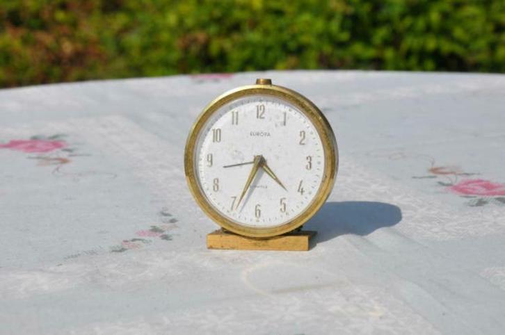 §  reveil europa socle laiton a verifier, Maison & Meubles, Accessoires pour la Maison | Horloges, Utilisé, Réveil ou Horloge