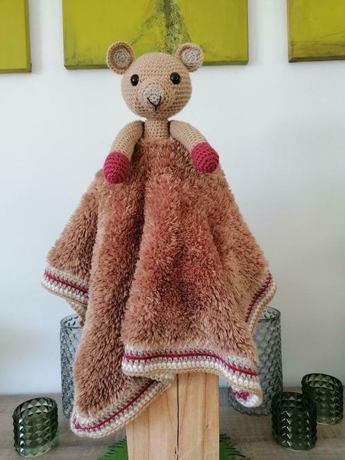 mooi knuffeldekentje Lichtbruine Beer, Kinderen en Baby's, Speelgoed | Knuffels en Pluche, Nieuw, Beer, Ophalen of Verzenden