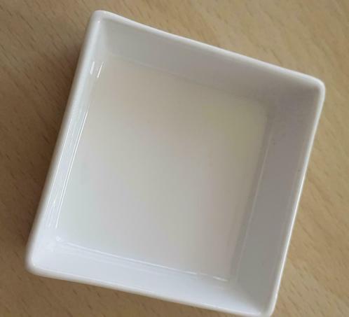Vierkante porseleinen schaaltjes (50 stuks), Huis en Inrichting, Keuken | Servies, Zo goed als nieuw, Ophalen of Verzenden