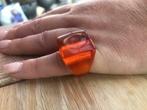 Ring - kunstof helder, Handtassen en Accessoires, Ringen, Kunststof, Oranje, Ophalen of Verzenden, Zo goed als nieuw