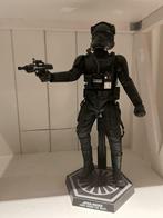Hot Toy First Order Tie pilot, Ophalen of Verzenden, Nieuw, Actiefiguurtje