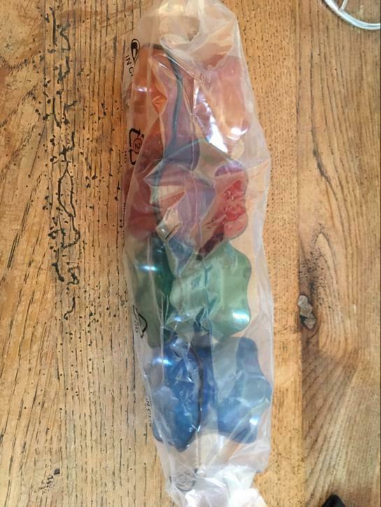 Tupperware servetringen, Ophalen