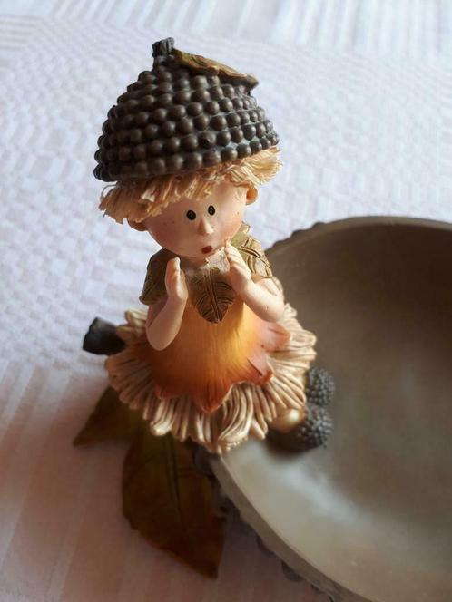 Jolie fille de la forêt, en porcelaine Amsel Hamburg, Collections, Jouets miniatures, Neuf, Enlèvement ou Envoi