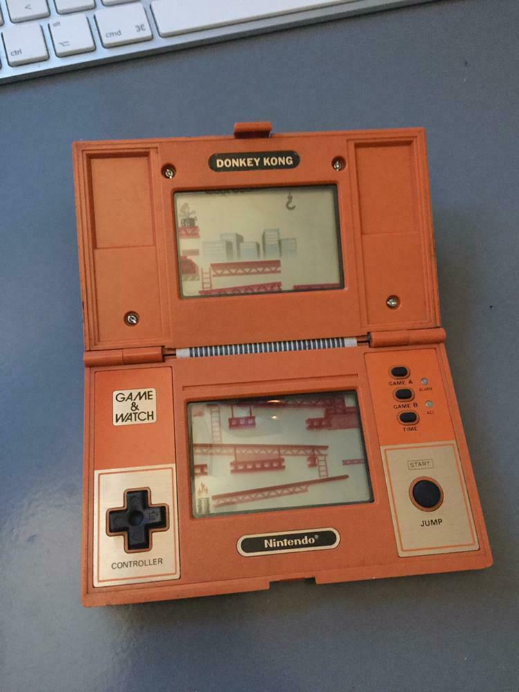 ② Game \u0026 watch Donkey kong 1982 — Games | Nintendo Game Boy — 2dehands