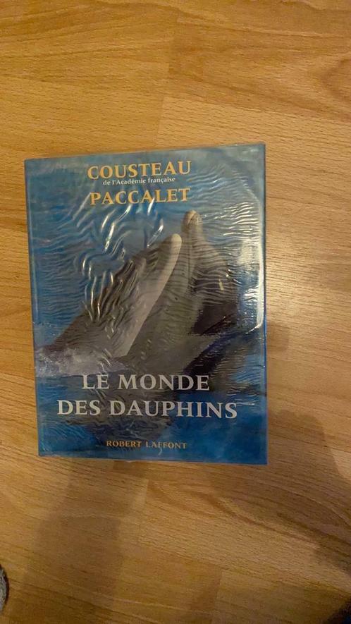 Le monde des dauphins magnifique livre Cousteau com neuf, Boeken, Encyclopedieën