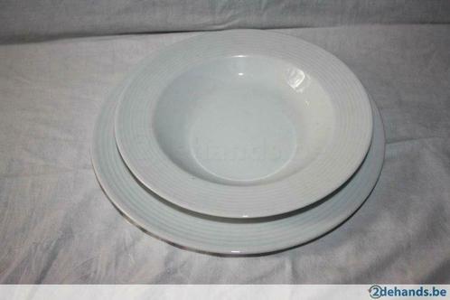 set van 2 borden, Huis en Inrichting, Keuken | Servies, Gebruikt, Bord(en), Ophalen of Verzenden