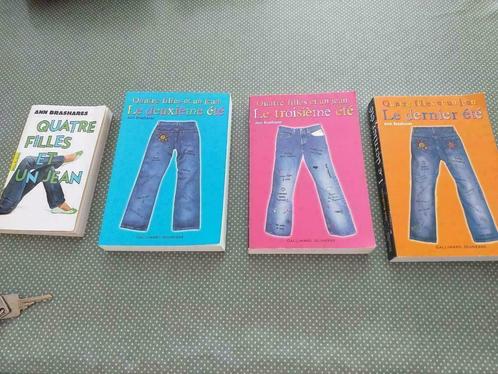 livre "Quatre fille pour un jean", Livres, BD, Comme neuf, Enlèvement ou Envoi